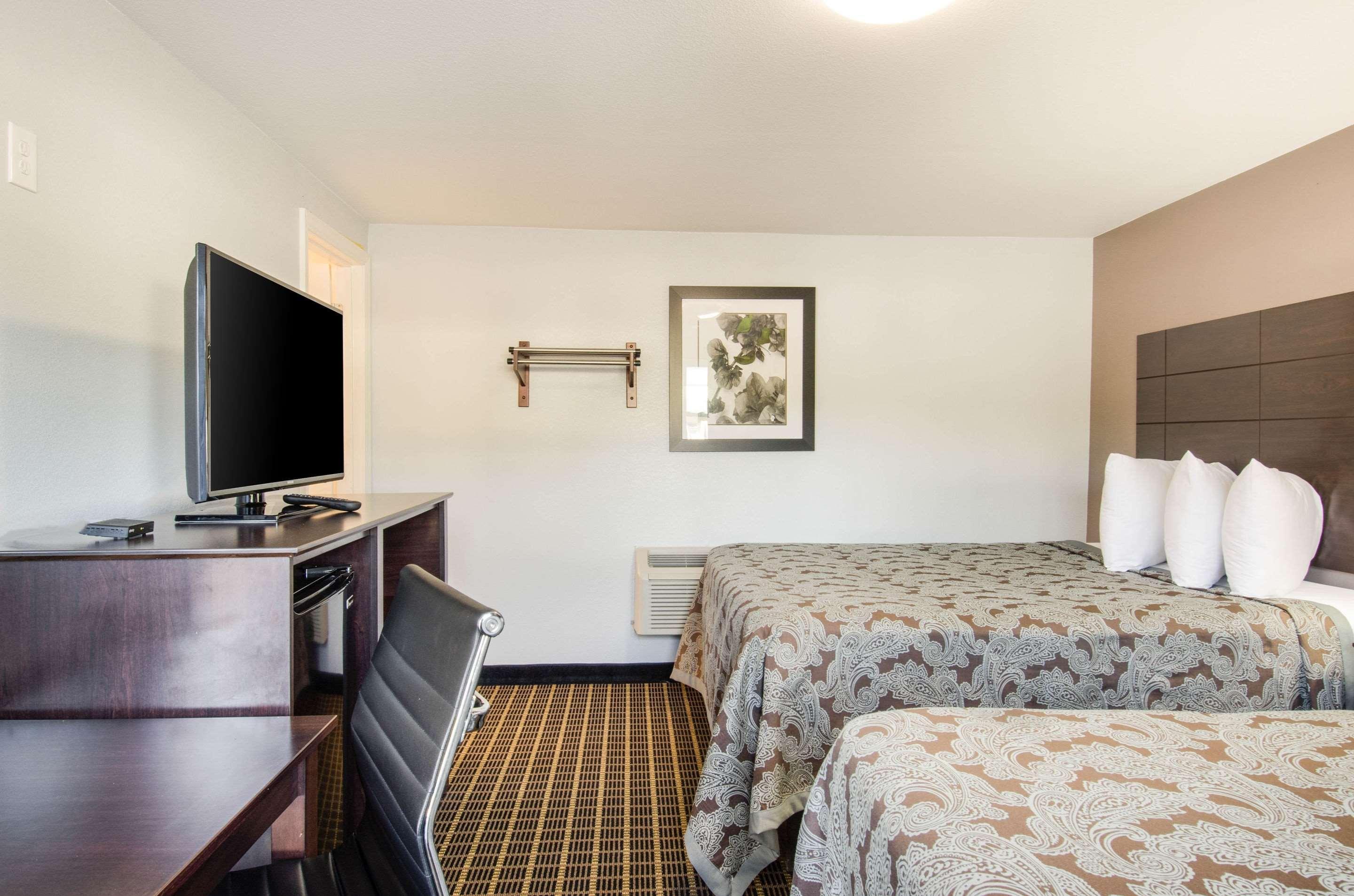 Rodeway Inn Middleboro-Plymouth Buitenkant foto