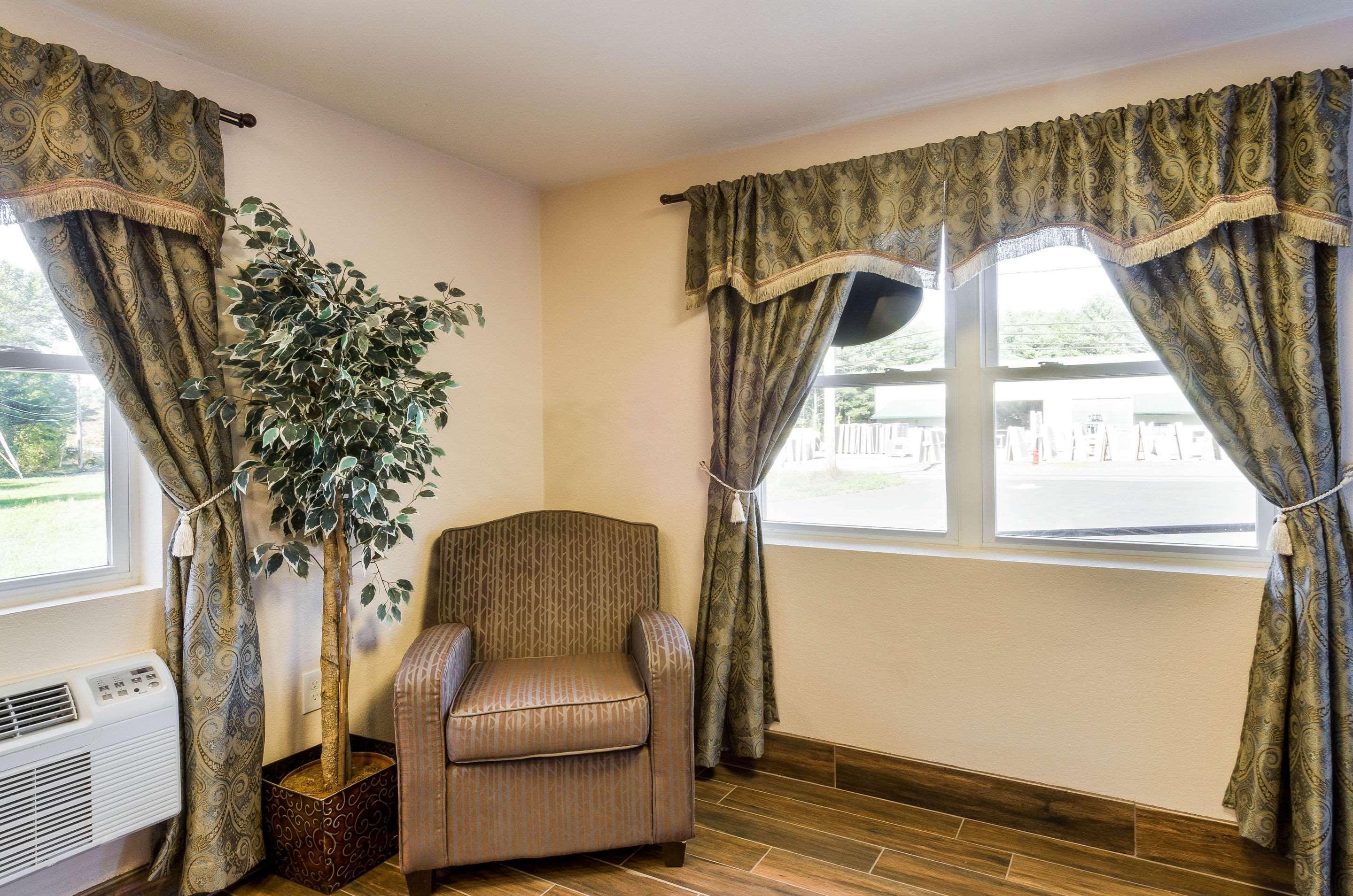 Rodeway Inn Middleboro-Plymouth Buitenkant foto