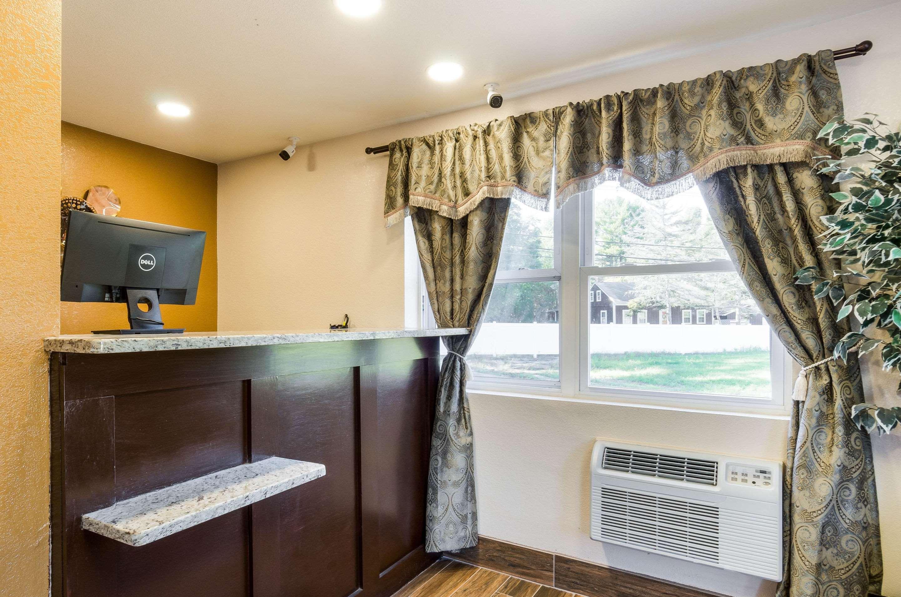 Rodeway Inn Middleboro-Plymouth Buitenkant foto
